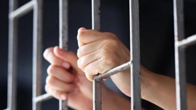 حبس تاجر ملابس بتهمة غسيل أموال متحصلة من تجارة العملة في عين شمس