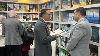 «معلومات الوزراء» يدعو زوار معرض الكتاب لخوض تجربة بتقنية الميتافيرس