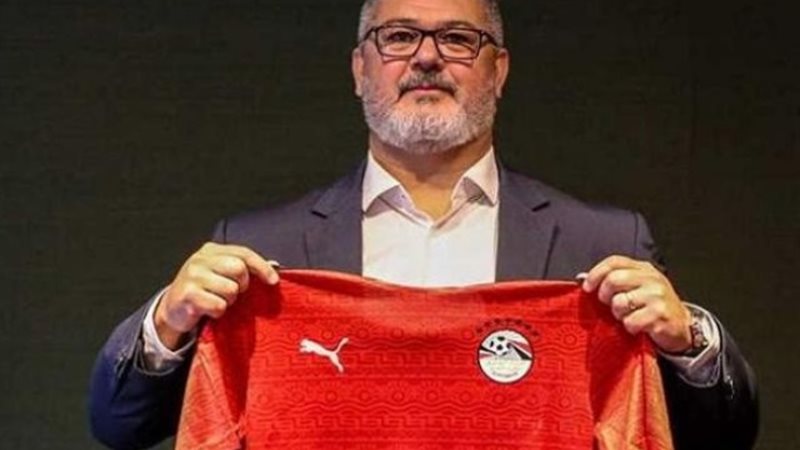 رويجرو ميكالي مدرب المنتخب الأوليمبي