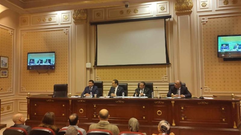 اجتماع لجنة الشباب والرياضة