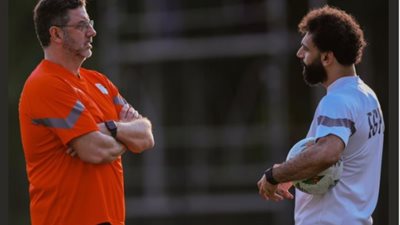 محمد صلاح يوجه رسالة إلى روي فيتوريا بعد رحيله عن منتخب مصر