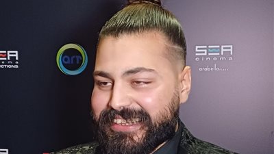 مسلم، أنا شاب بتاع موتوسيكلات وبعمل حاجات «مش لطيفة» في «درويلة»