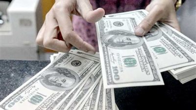 انخفاض سعر الدولار اليوم بـ السوق الموازية، صفقات بـ40 جنيهًا للتنفيذ الفوري