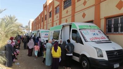 توقيع الكشف الطبي بالمجان على 983 مواطنا بقرية الألفي في دمياط