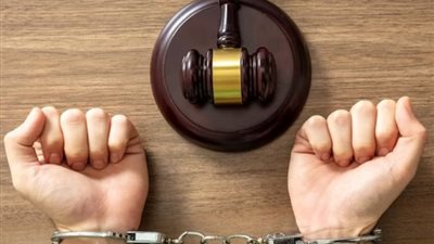 أنهت حياة زوجها بالإشارب بسبب مغامراته العاطفية.. حبس معلمة أكتوبر 4 أيام