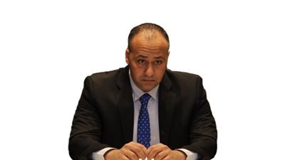 دكتور محمد فريد يكتب .. رحلة  شيرين العاطفية بين الهوس والتعلق