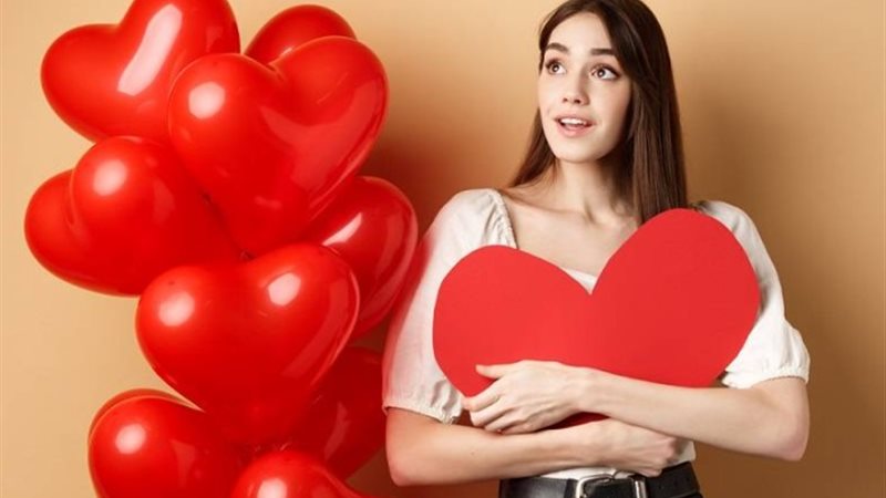الأبراج المخلصة في عيد الحب