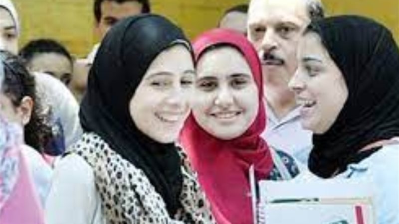 طلاب الشهادة الثانوية