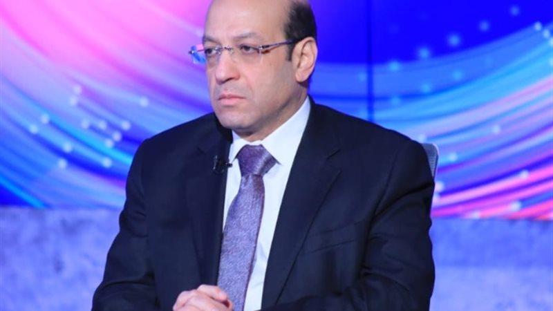 مصطفى بدرة الخبير الاقتصادي