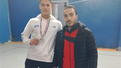 عبد الرحمن صبرى يفوز بفضية بطولة الجمهورية لرفع الأثقال للناشئين