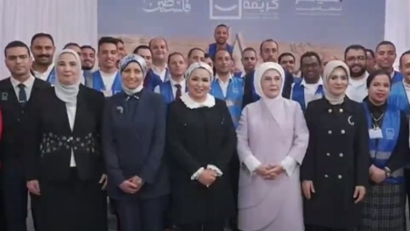 السيدة انتصار السيسي وقرينة الرئيس التركي