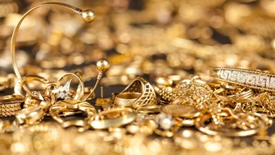 اشتري الذهب دلوقتي، مفاجأة في سعر جرام الذهب في تعاملات الصباح في سوق الصاغة السبت 17 فبراير 2024