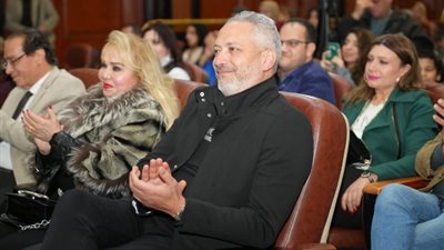 تامر أمين أول الحاضرين في ملتقى المشاهير