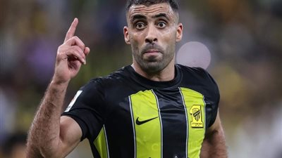 موسم تاريخي، عبد الرزاق حمدالله يطفئ توهج بنزيما فى اتحاد جدة