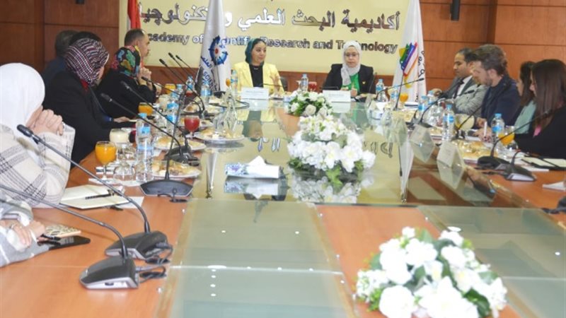 اجتماع أعضاء بنك المعرفة ووفد مظمة اليونسكو