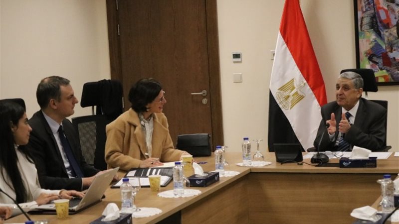 لقاء وزير الكهرباء مع وفد بنك الاستثمار الأوروبي
