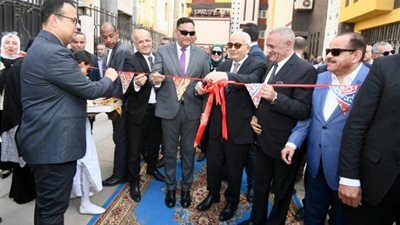 وزير التعليم ومحافظ الدقهلية يفتتحان معرض المدرسة المنتجة 