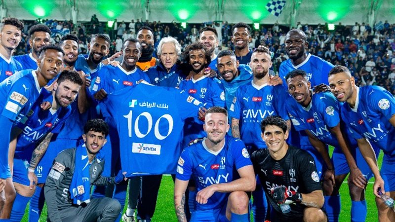 لاعبو الهلال السعودي