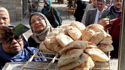 شعبة المخابز تطالب وزارة التموين بزيادة تكلفة دعم رغيف الخبز لـ 35%