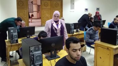 اليوم بدء اختبارات المتقدمين لوظيفة «معلم مساعد» في 8 محافظات (تفاصيل)