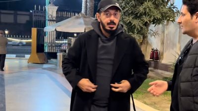 مصطفى شعبان وعمرو محمود ياسين يقدمان واجب العزاء في شقيقة مجدي الهواري