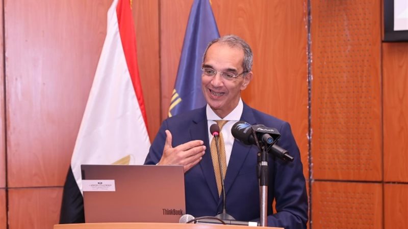 عمرو طلعت
