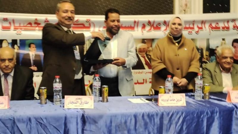 خلال التكريم
