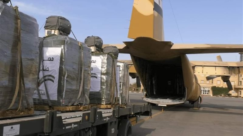 اسقاط جوي للمساعدات الإنسانية في غزة