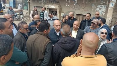 جولة مفاجأة لنائب محافظ الجيزة في أبو النمرس لتفقد احتياجات المواطنين