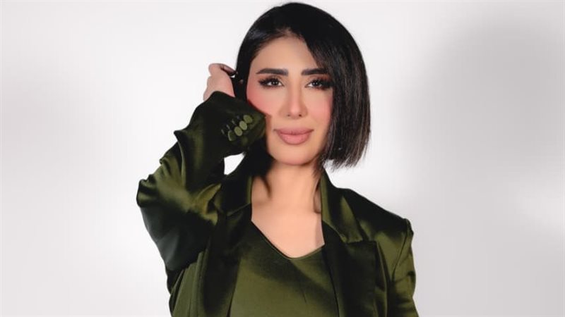 الفنانة الكويتية هنادي الكندري