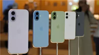 آبل تكسر الروتين.. إطلاق iPhone 17e وأجهزة أخرى في مارس 