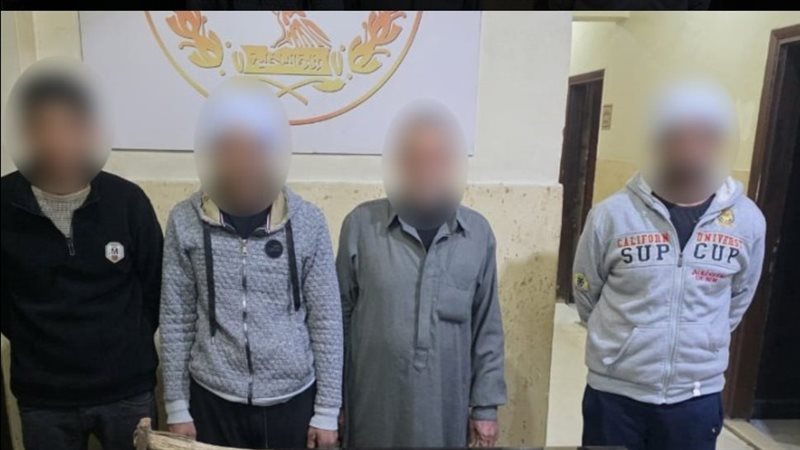 المتهمين 