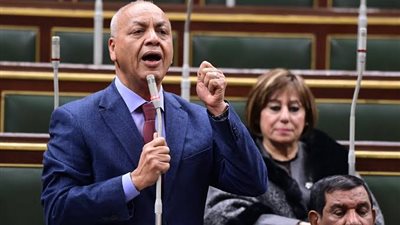 مصطفى بكري يدعو إيران إلى وقف هجماتها على دول الخليج 