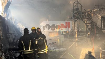 السيطرة على حريق مصنع أخشاب بالمرج دون وقوع إصابات