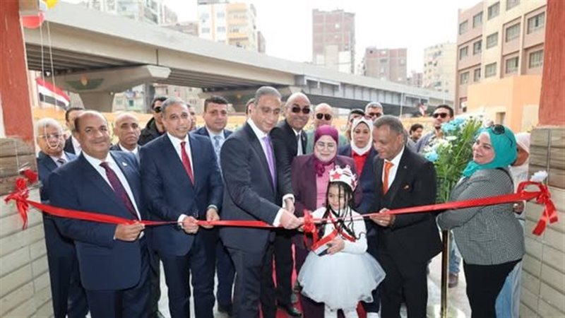 جانب من الافتتاح 