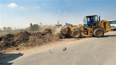 رفع 300 طن مخلفات من عزبة خلف بمنقباد لتحسين مستوى النظافة