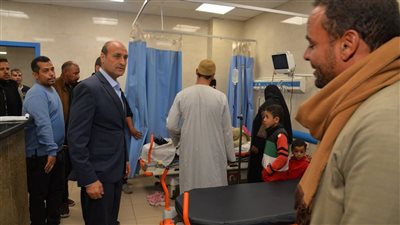 جولة ميدانية.. محافظ أسيوط يفاجئ العاملين بمستشفى منفلوط المركزي الجديد