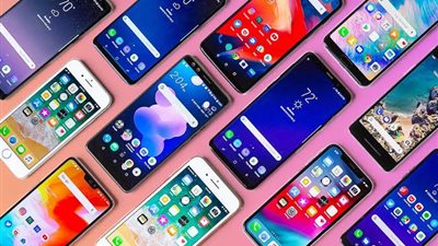 هونر ماجيك ضد أوبو رينو 15.. صراع بين الابتكار والشياكة