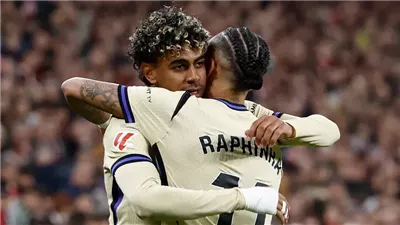 رباعي برشلونة مهدد بالإيقاف قبل موقعة نيوكاسل في دوري أبطال أوروبا