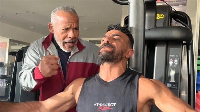 الشحات مبروك وأحمد العوضي