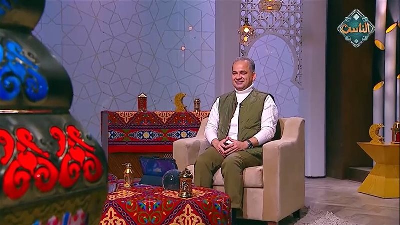 الدكتور عمرو منير