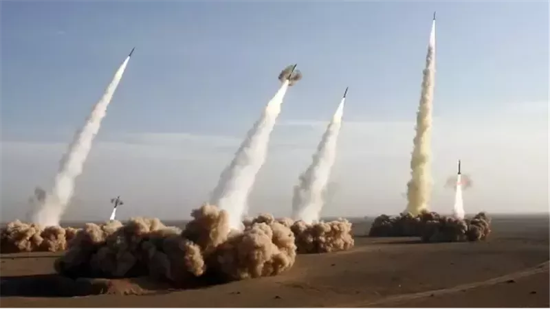 صواريخ حربية