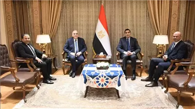 وزير الرياضة يناقش مع مجلس إدارة نادي الصيد آليات تعزيز التعاون