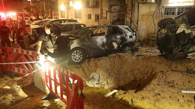 آثار الصواريخ الإيرانية