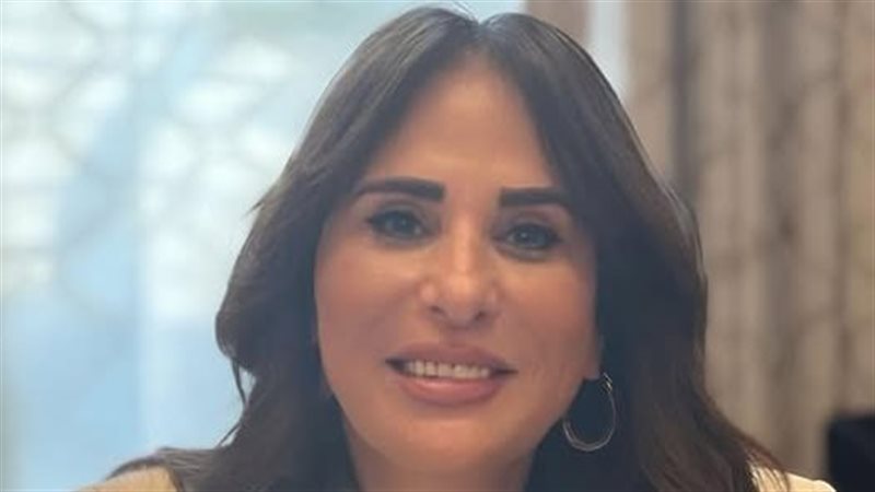 وزيرة الاسكان 