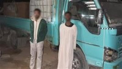  الداخلية تلاحق المتلاعبين بالدعم ..ضبط 2000 لتر سولار بالسوق السوداء في أسوان