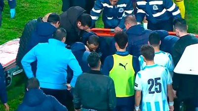 7 دقائق حاسمة.. الإسعاف ينقذ حياة لاعب بيراميدز بعد إصابة قوية على الملعب