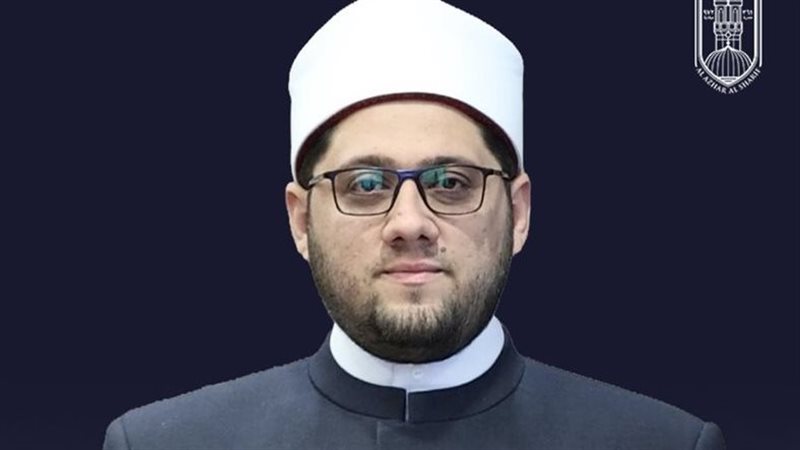 الدكتور معاذ شلبي عضو هيئة التدريس بكلية الدعوة الإسلامية