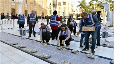 بنك قناة السويس يشارك في حملة إفطار صائم بتكية آل البيت