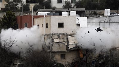 الضفة الغربية: إستشهاد 4 فلسطينيات وإصابة 6 بشظايا صاروخية